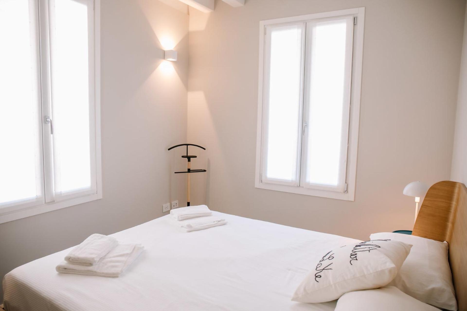 Elegant Beige Apartment - 5 Minutes From The Lake كومو المظهر الخارجي الصورة