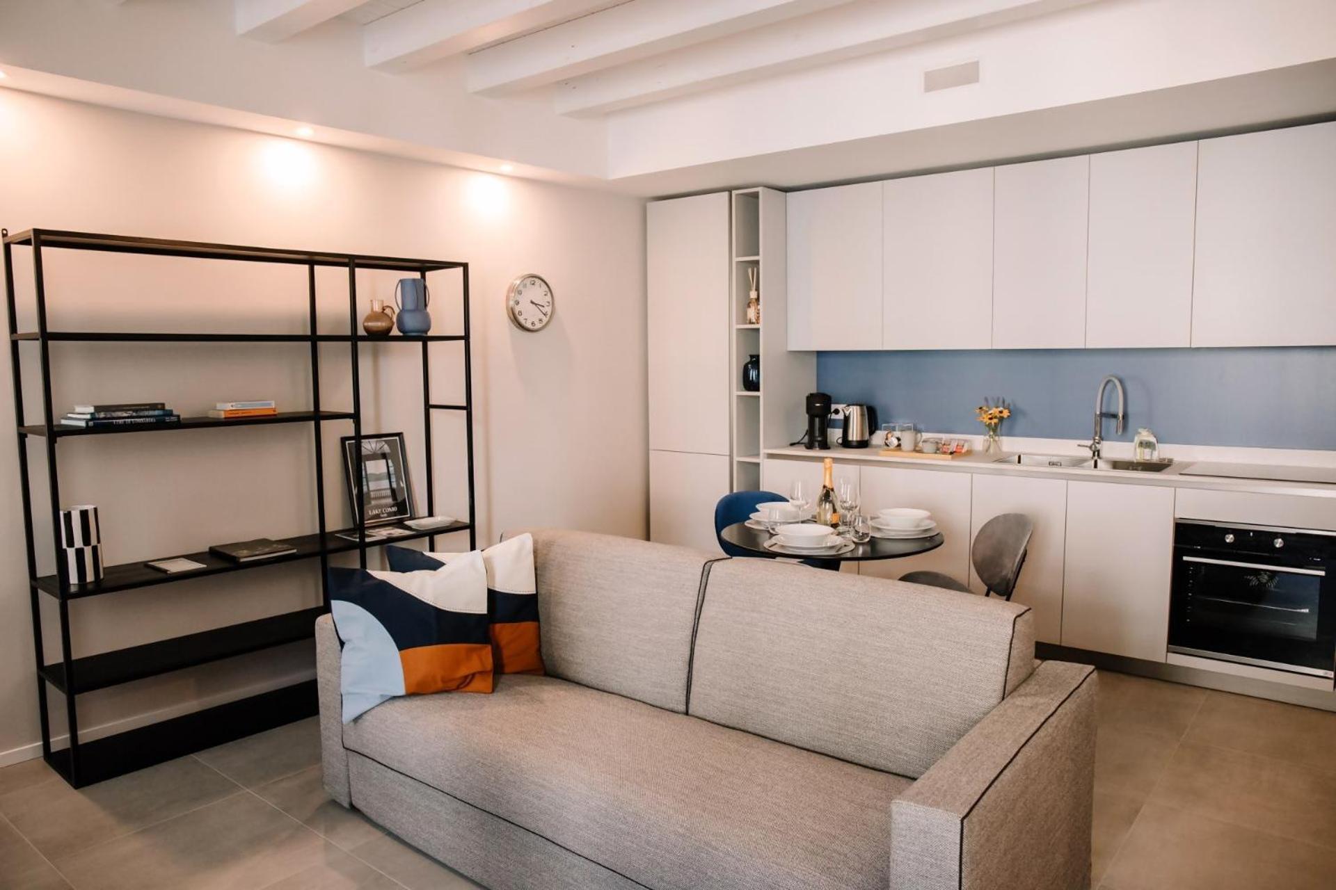 Elegant Beige Apartment - 5 Minutes From The Lake كومو المظهر الخارجي الصورة