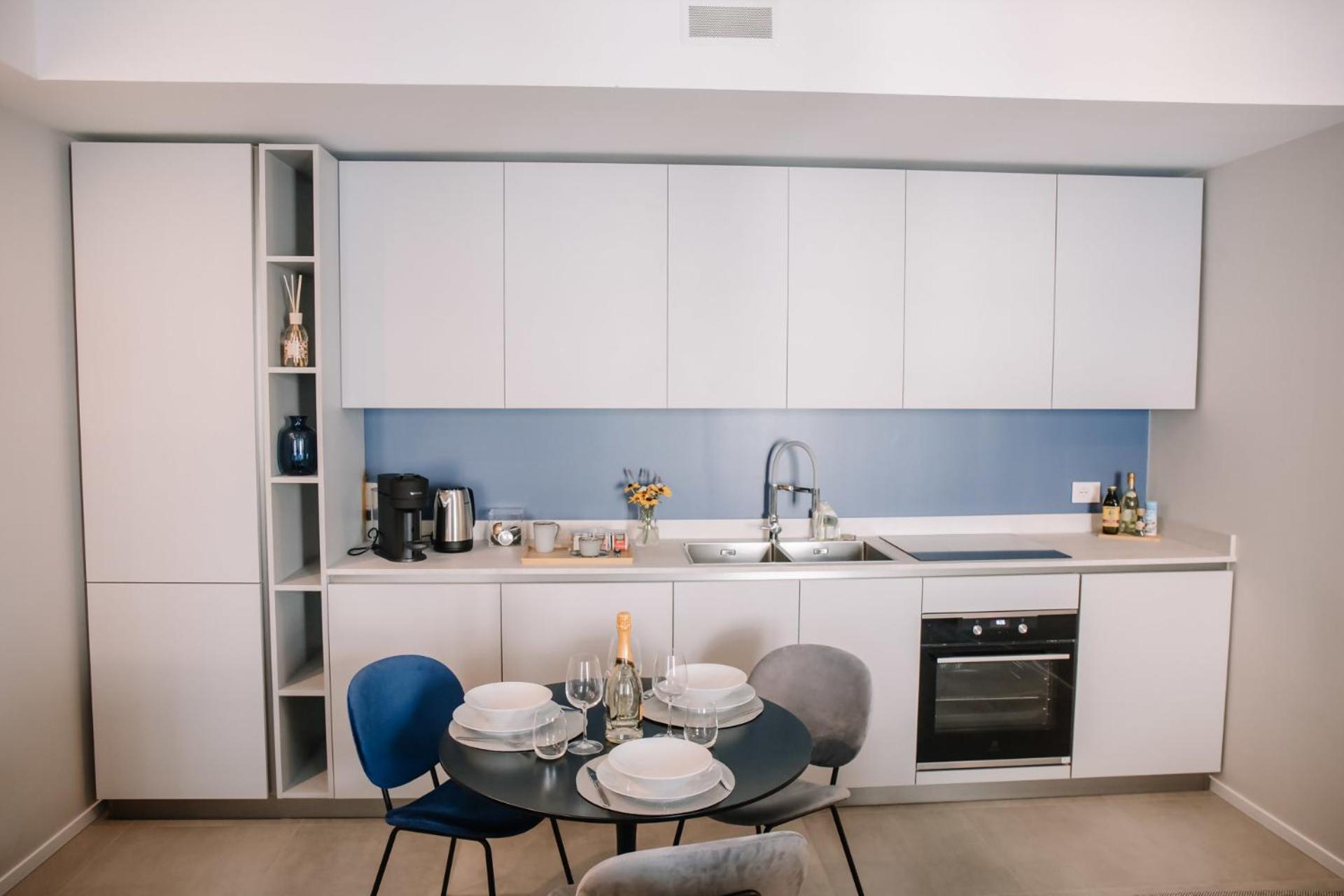 Elegant Beige Apartment - 5 Minutes From The Lake كومو المظهر الخارجي الصورة